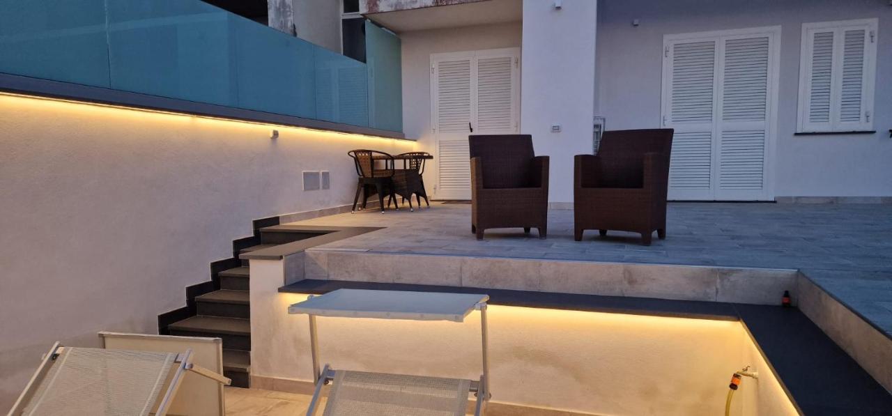 En Suite Bedroom Blue Moon Piano di Sorrento Exterior photo