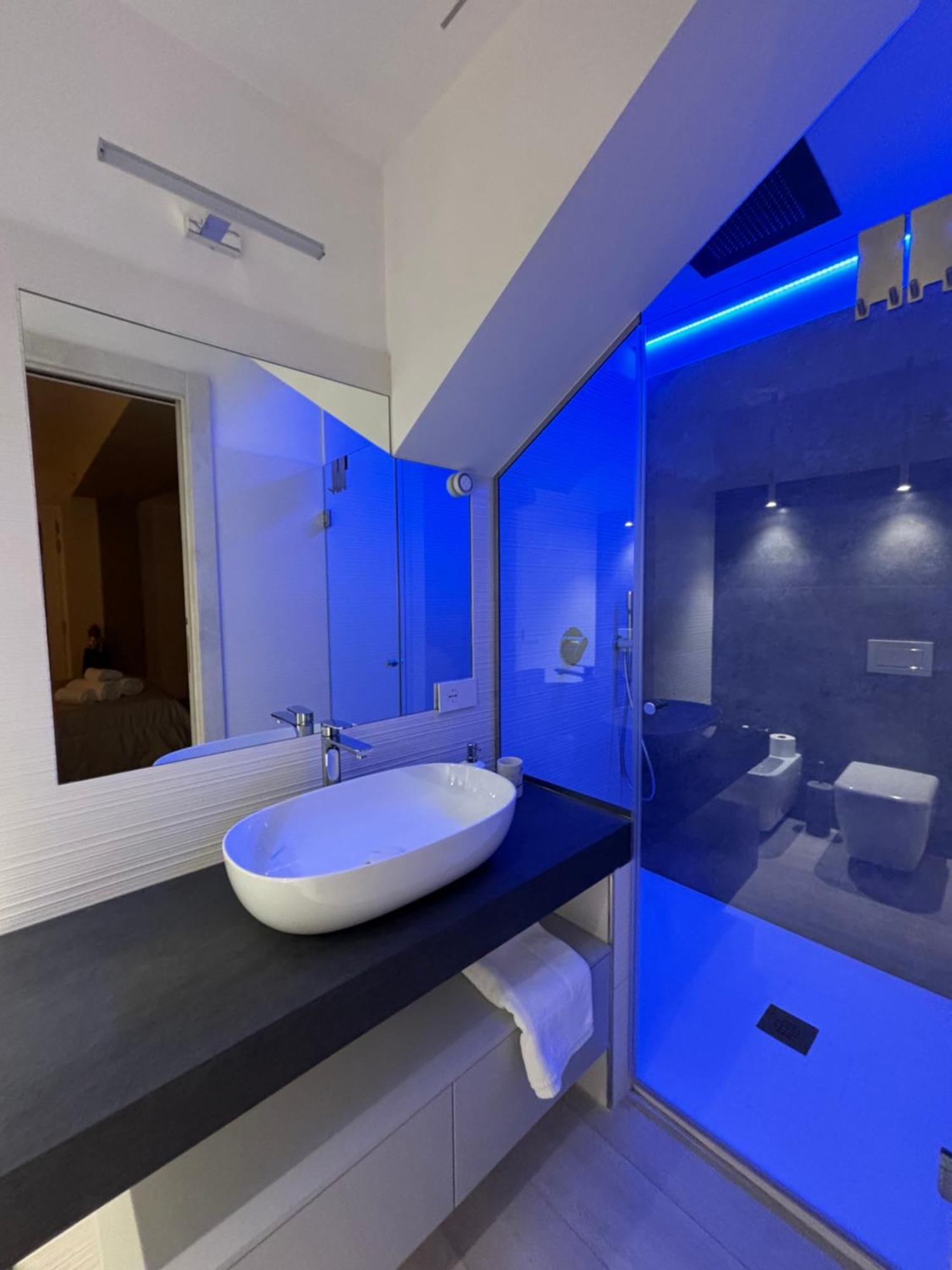 En Suite Bedroom Blue Moon Piano di Sorrento Exterior photo